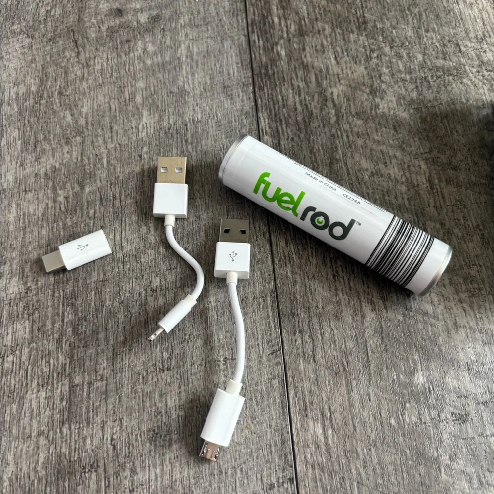White Portable Charger Set - Picture 1 of 6